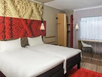Ibis London Greenwich 3*,